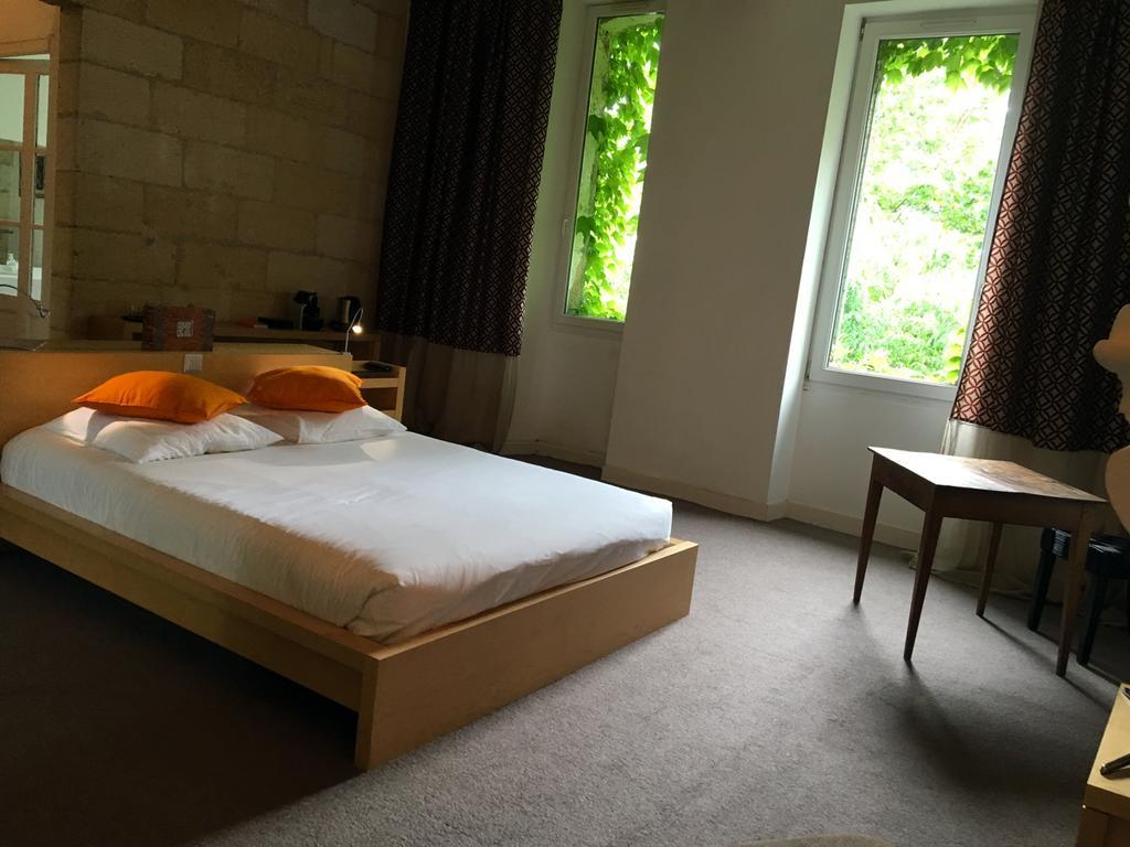 Maison D'Hotes L'Arbre Rouge Genissac Room photo